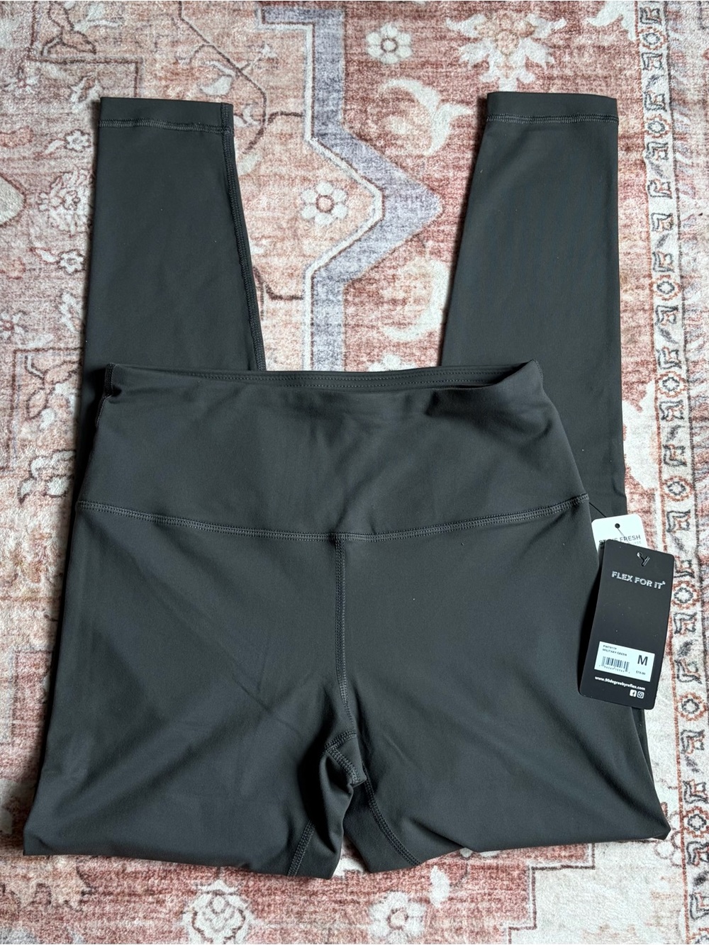 5/$26 90 Degree By Reflex Black High-Waist Active Leggings in Grey/Green